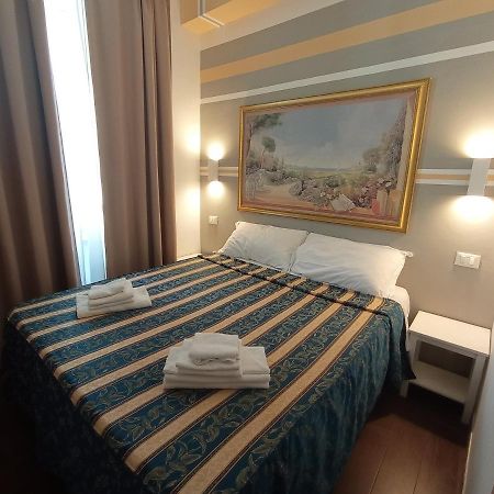 Rome Travellers Hotel Exterior photo