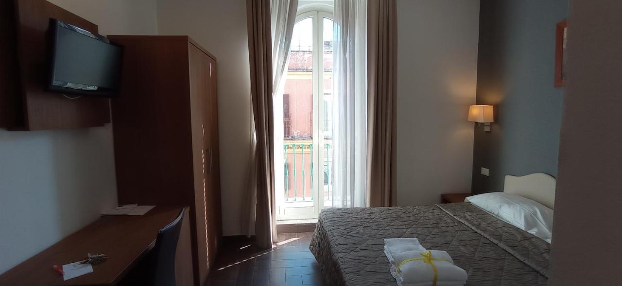 Rome Travellers Hotel Exterior photo